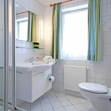 Апартаменты Haus Huttl/fewo 1.e 121w *